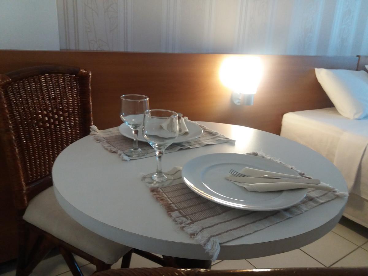 Milor Hotel Pium  Bagian luar foto